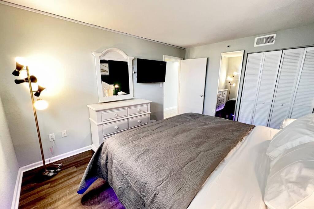 Ocean View Condo On The Beach! 미를 비치 외부 사진